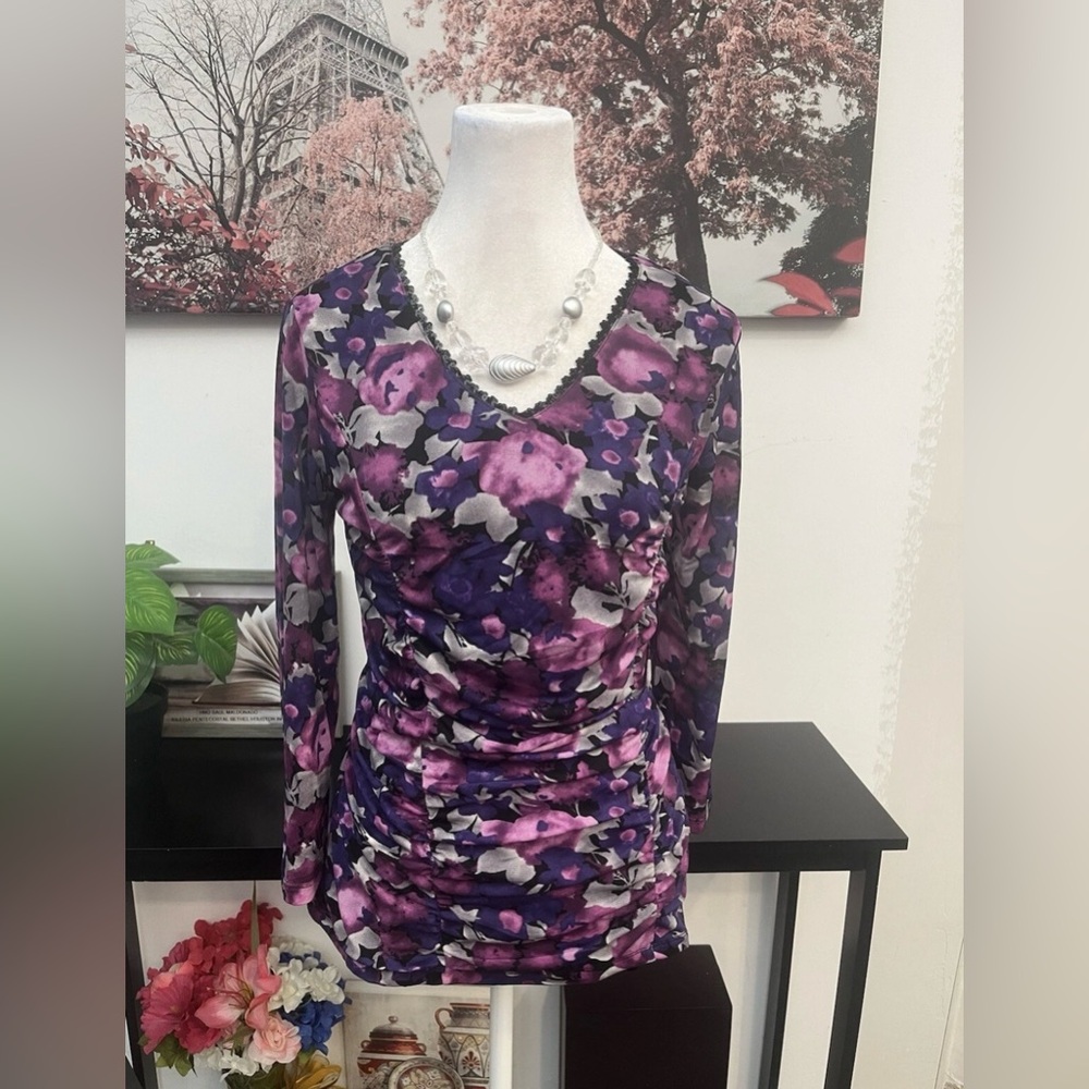 STYLE &CO Women’s Top Blouse Floral Long Sleeve V -neck size S